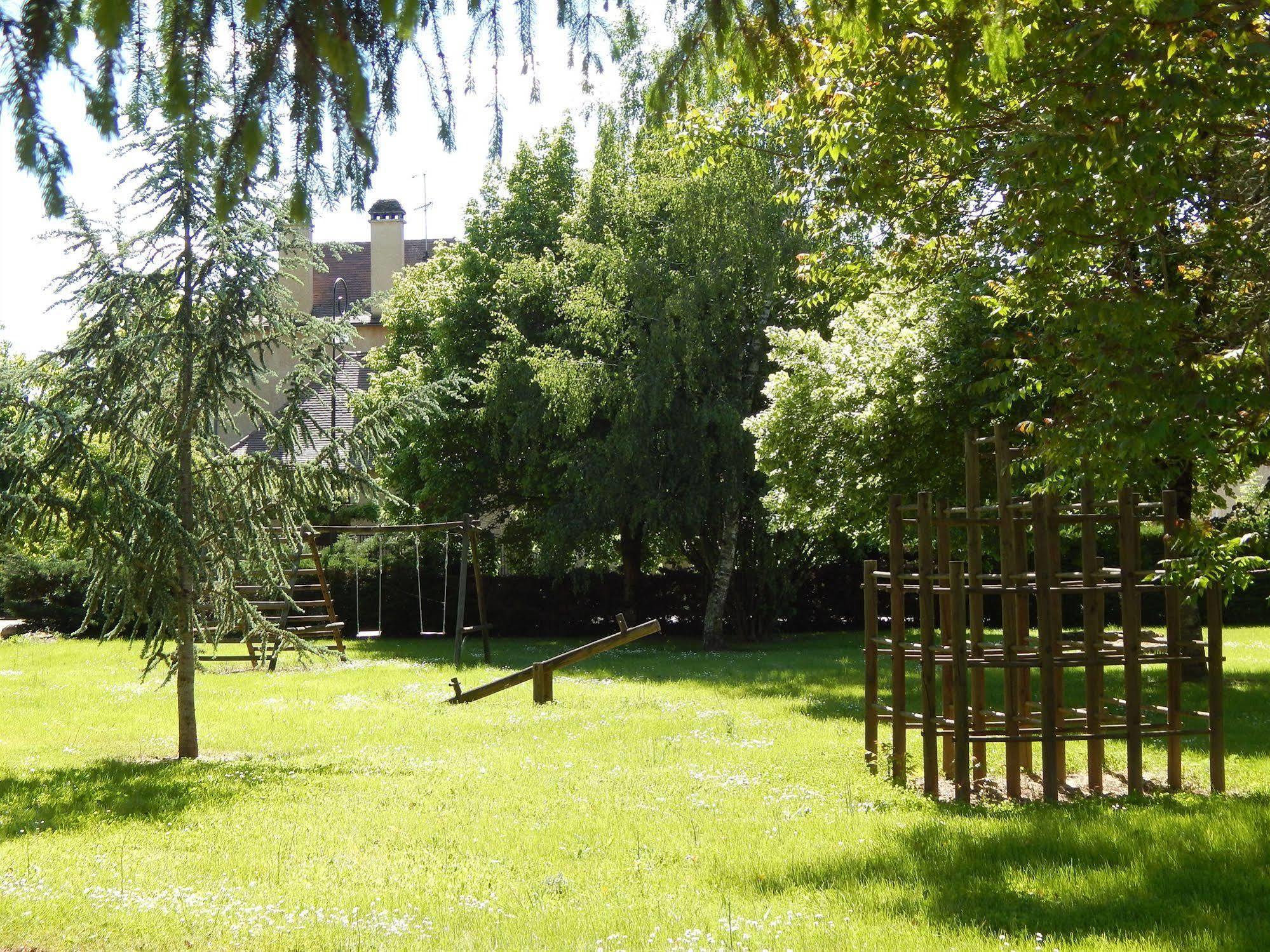 Hotel Du Parc Thonac Ngoại thất bức ảnh